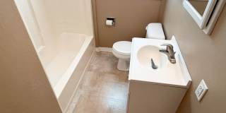 3-Bedroom House with 1-Car Attached Garage Gallery 15