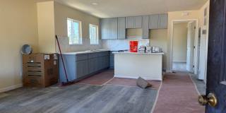 DOWNTOWN APARTMENT REDONE TO THE 10'S!!! Gallery 4