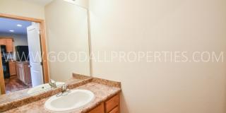 2-Bedroom, 2.5-Bath Urbandale Townhome with 2-Car Garage & Deck Gallery 9
