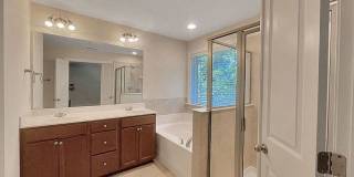 Room in 3 Bedroom Home at Pecan Ridge Dr Gallery 51