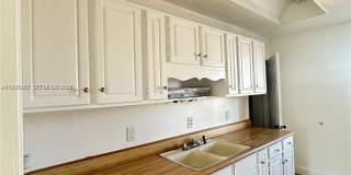 720 SW 7th Ave Gallery 1