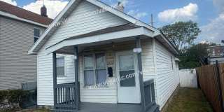 For Rent - 2 Bedrooms, 1 Bathroom Home Gallery 3