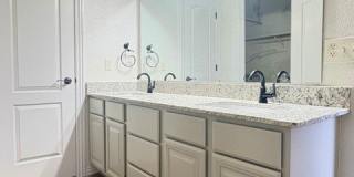 4057 W Spring House Drive Gallery 16