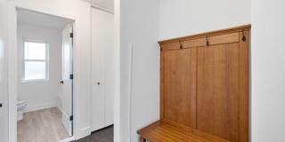 Royal Oakland Apartments Gallery 9