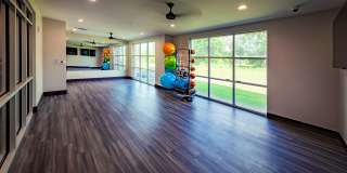 Flats at Walnut Ridge Gallery 14