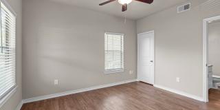 Westshore Colony Apartments Gallery 17