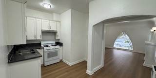 1249 W. 23rd St.#2 Gallery 12