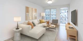 Luna Upper Westside Gallery 22