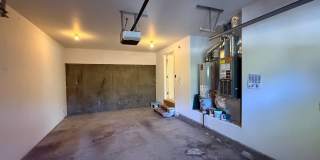 2 Bed/2 Bath Apartment Located Near OSU/COCC Campus - Attached Garage Gallery 23