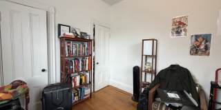 16 Davis Ave Gallery 14