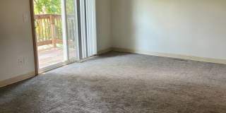 3 Bd Townhome Gallery 28