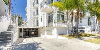 401 N Serrano Ave Gallery 21