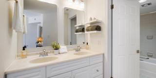 1080 WISCONSIN Avenue NW Gallery 23