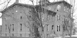 The Schoolhouse Gallery 9