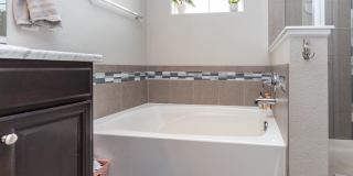 Exquisite 2-Story Home: Luxury Living in Tranquil Cul-de-Sac Setting!! Gallery 38