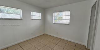 8287 NE Miami Ct Gallery 15