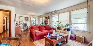 Charming & Convenient 2 Bedroom Near UIUC – Great Location! Gallery 1