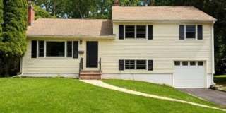 22 Springbrook Rd Gallery 1