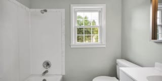 607 Hartford Road Gallery 9