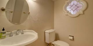 Excellent 4 Bed 2.5 bath Home in a Gated Community Gallery 10
