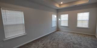 Beautiful Townhouse located in the McEwen Village! Gallery 8