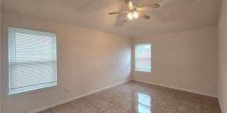 5705 Mandalay Gallery 18