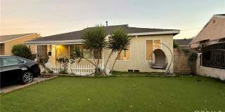 11246 Saticoy Street Gallery 1