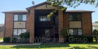 22-E Yorkshire Lane Gallery 1