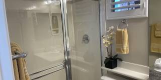 60189 Poinsettia Place Gallery 31