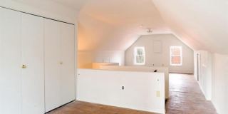 1667 PRIMROSE Road NW Gallery 24