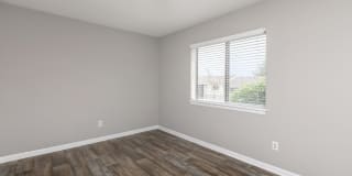 Hickory View Gallery 6