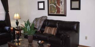 Deckner Manor Gallery 4