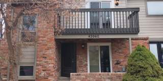 Charming 2BR Townhome in Aurora Gallery 1