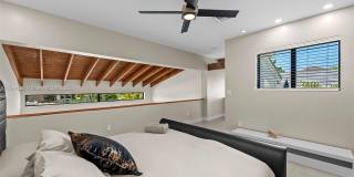 207 Holiday Dr Gallery 48