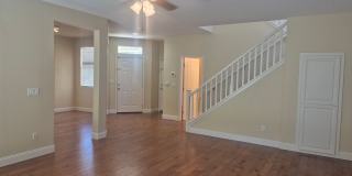 Adorable 3 bedroom 2.5 bath with loft Gallery 6
