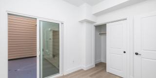 737 PINE Gallery 10