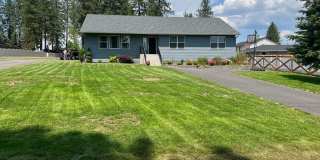 Mead Schools-4 bedrooms, 2 bathrooms House with 2 Car Detached Garage Gallery 1