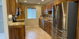 4 Bedroom, 2 Bathroom Home near Louisiana & Osuna Gallery 6