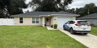 Beautiful 3-Bedroom, 2-Bath Home with Fenced Yard in Belleview Heights Estates! Gallery 1
