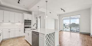 The Residence at Southpark Gallery 31