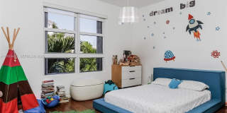 747 Crandon Blvd Gallery 19