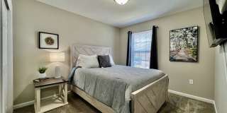 Brand New Home Walking distance to Spooky Nook Gallery 18