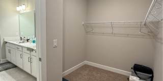 107 SW 34th Place Gallery 24