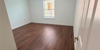 5475 VINELAND Road Gallery 9