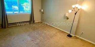 Spacious, Modern Northgate Condo w/ Quartz Kitchen, Secure Parking, Pool & Light Rail Access Gallery 26