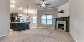 3bed/2bath Home Available in the Heart of Newcastle! Gallery 5