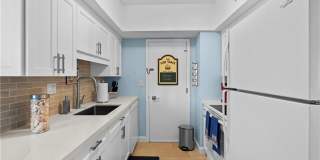 240 Seaview Ct unit: 413 Gallery 16
