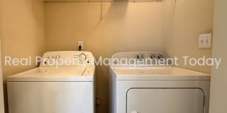 Great 3 bed and 3 bath home in Spanaway! Gallery 16