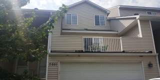Charming 2 Bedroom Townhome for Rent in Chanhassen!! Available Aug 1 Gallery 1