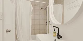 Charming 3BR Duplex in Dupont Circle Gallery 4
